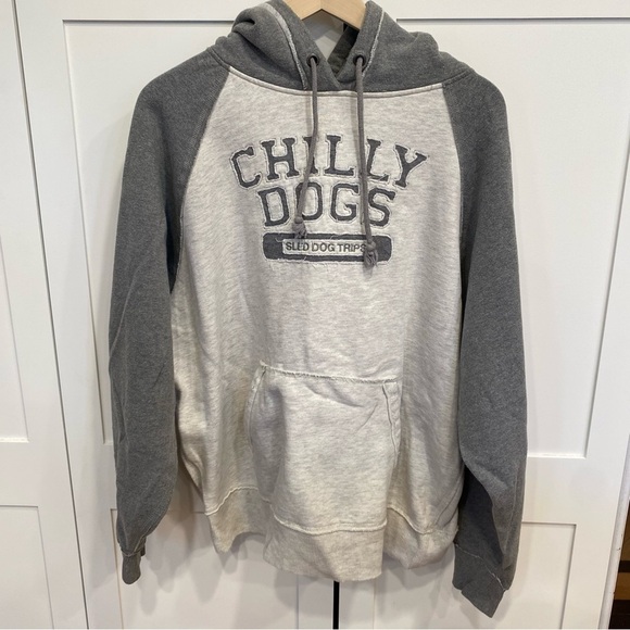 Chilly Dogs Sled Dog Trips Ely Minnesota Hoodie Sweatshirt - Picture 1 of 5